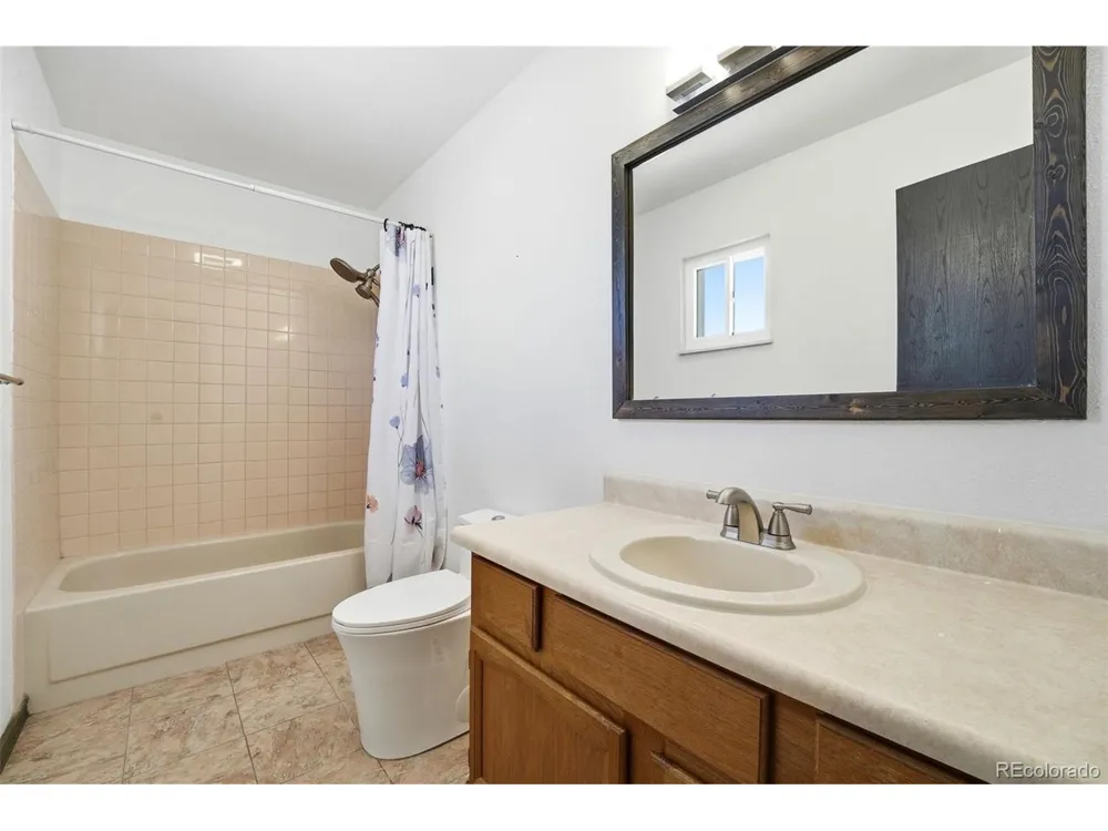 1747 16th Street Penrose, CO 81240
