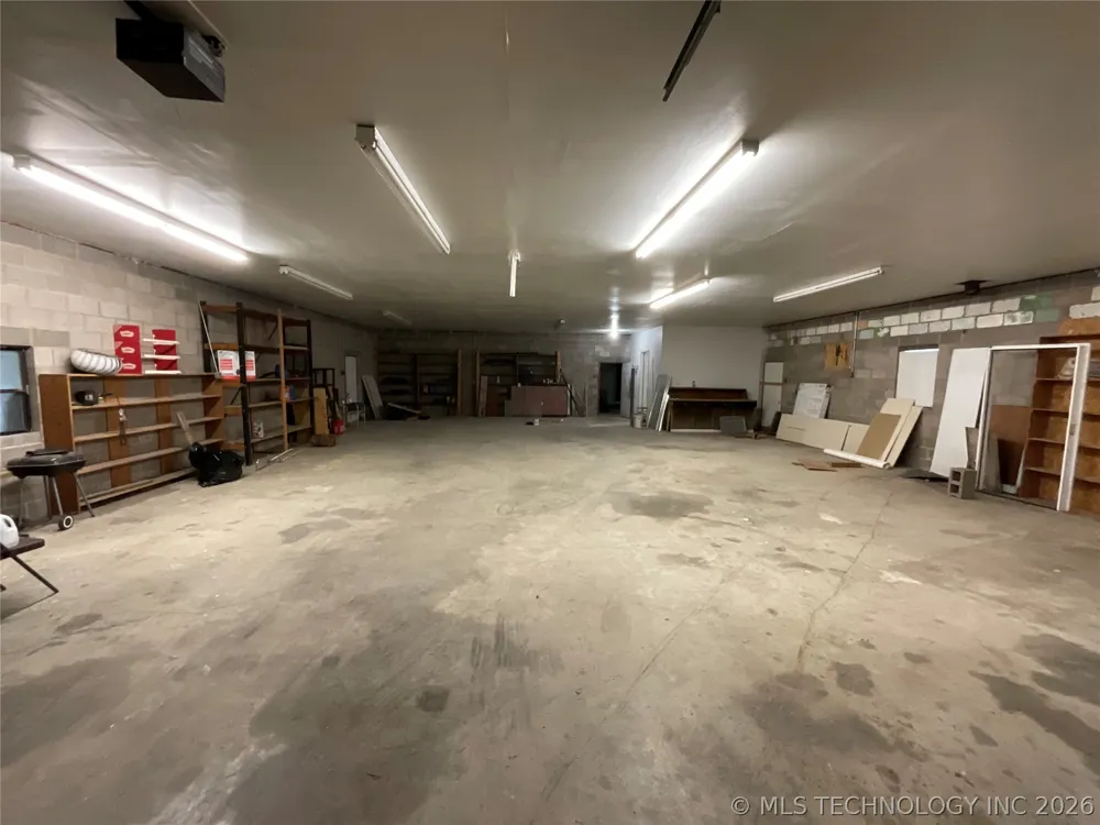 2532 Highway 82 Salina, OK 74365