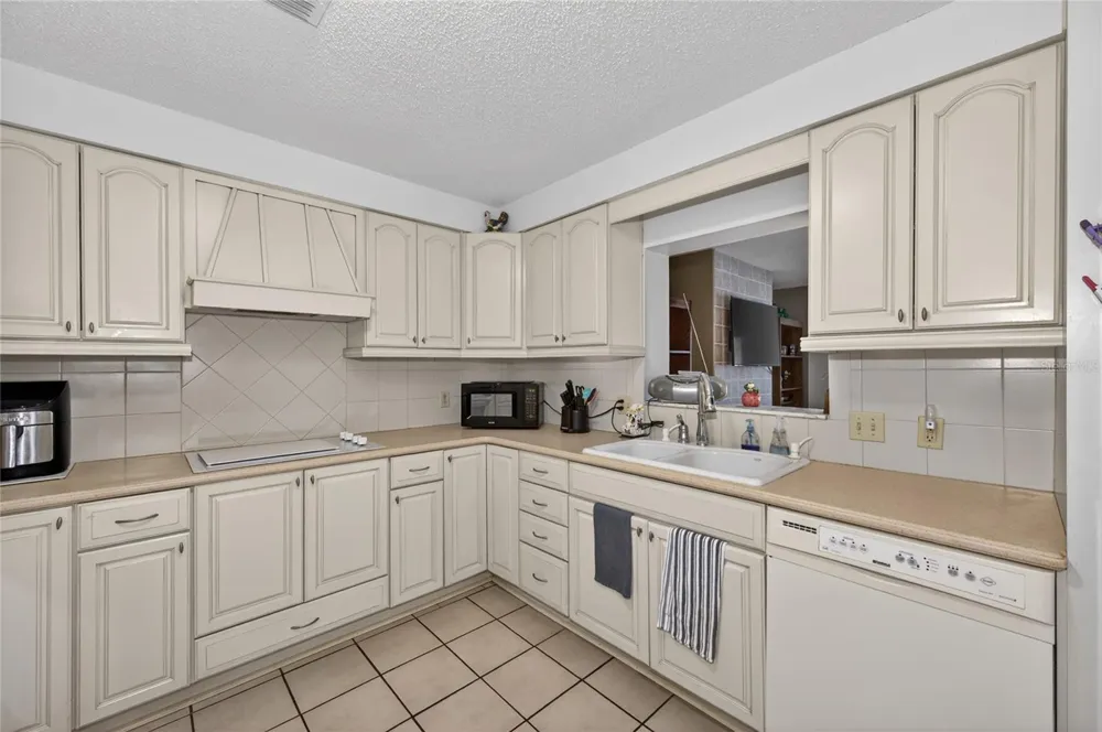 8433 LIMONIA DRIVE Indian Lake Estates, FL 33855