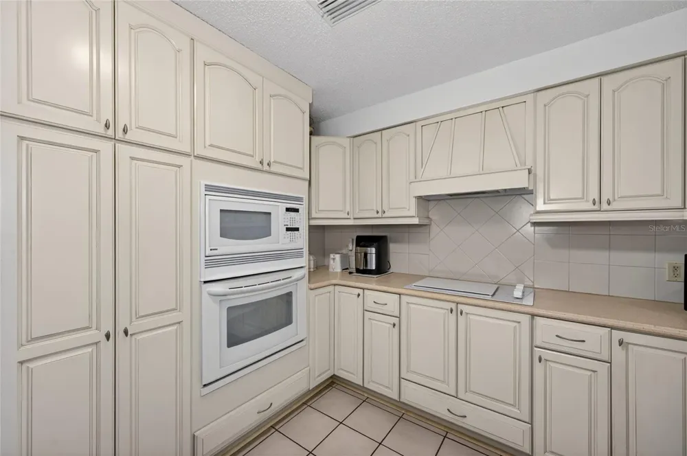 8433 LIMONIA DRIVE Indian Lake Estates, FL 33855
