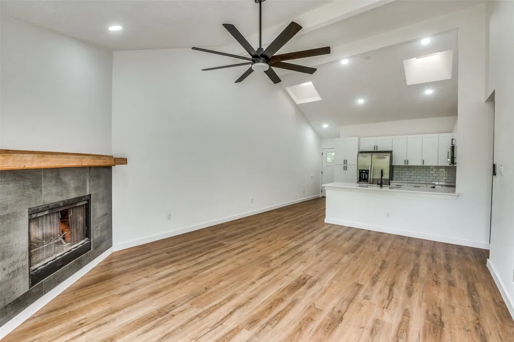 1108 Highpoint Road Bedford, TX 76022