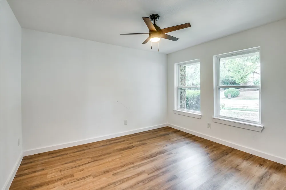 1108 Highpoint Road Bedford, TX 76022