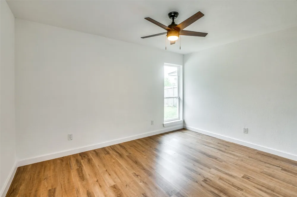 1108 Highpoint Road Bedford, TX 76022