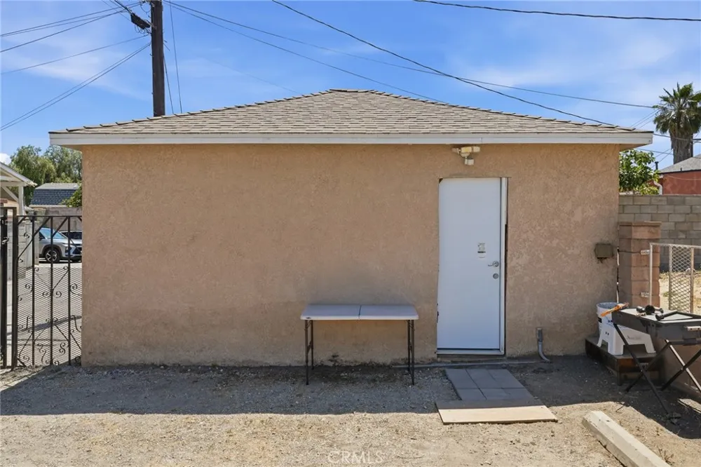12824 Osborne Pacoima, CA 91331