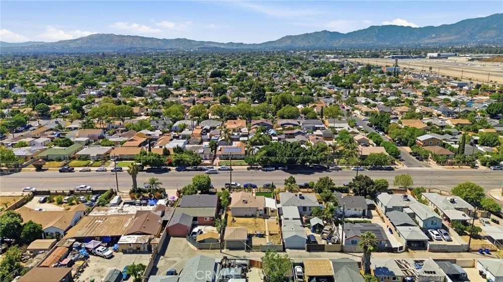 12824 Osborne Pacoima, CA 91331