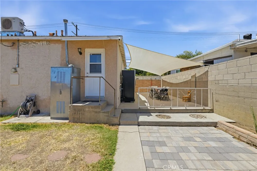 12824 Osborne Pacoima, CA 91331