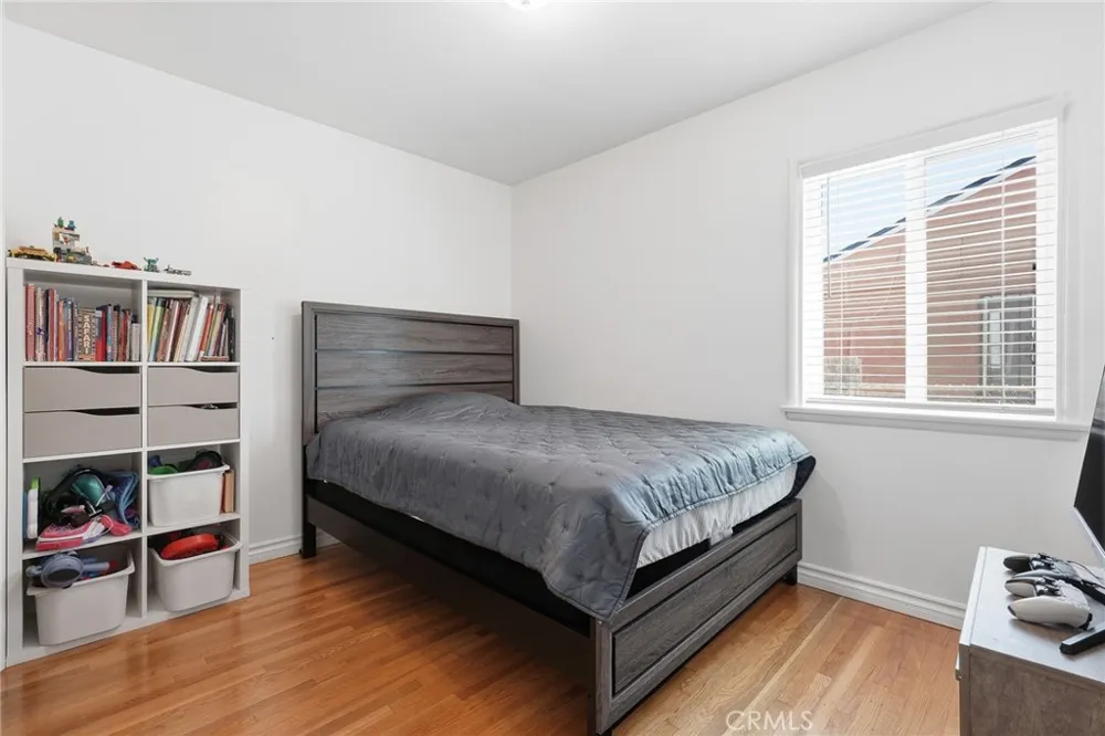 12824 Osborne Pacoima, CA 91331