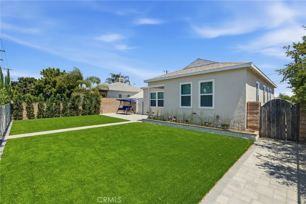 12824 Osborne Pacoima, CA 91331