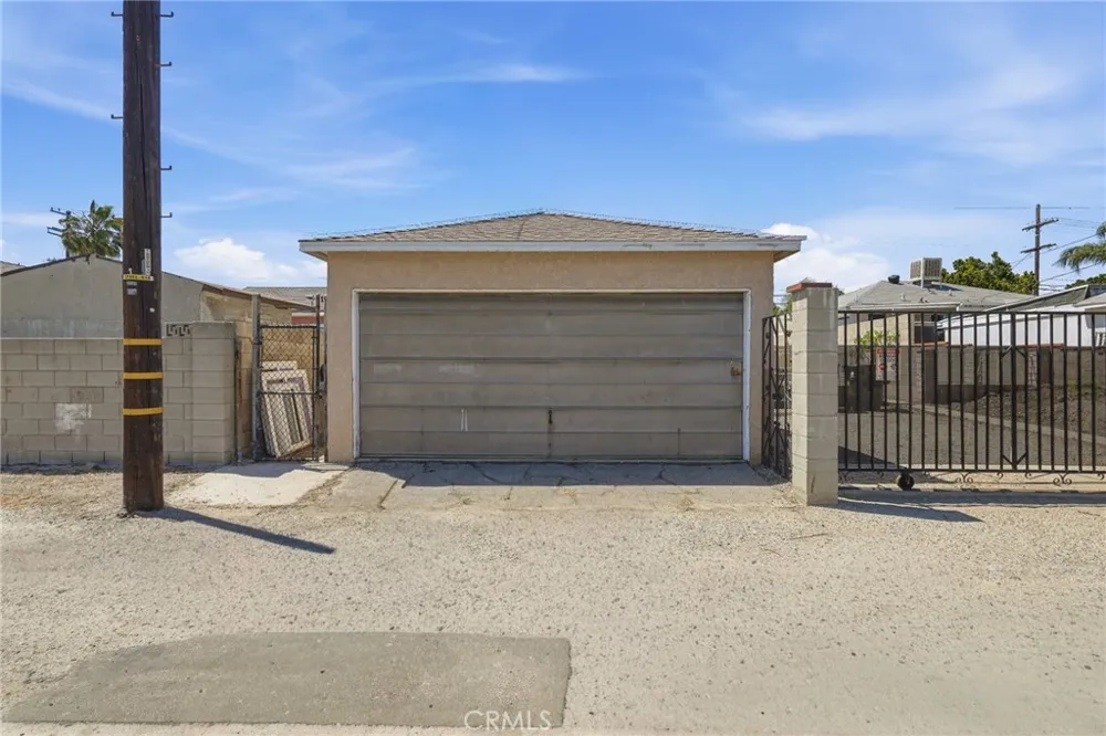 12824 Osborne Pacoima, CA 91331