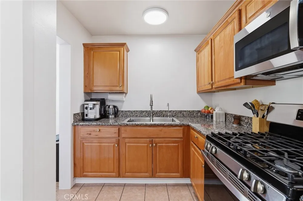 12824 Osborne Pacoima, CA 91331