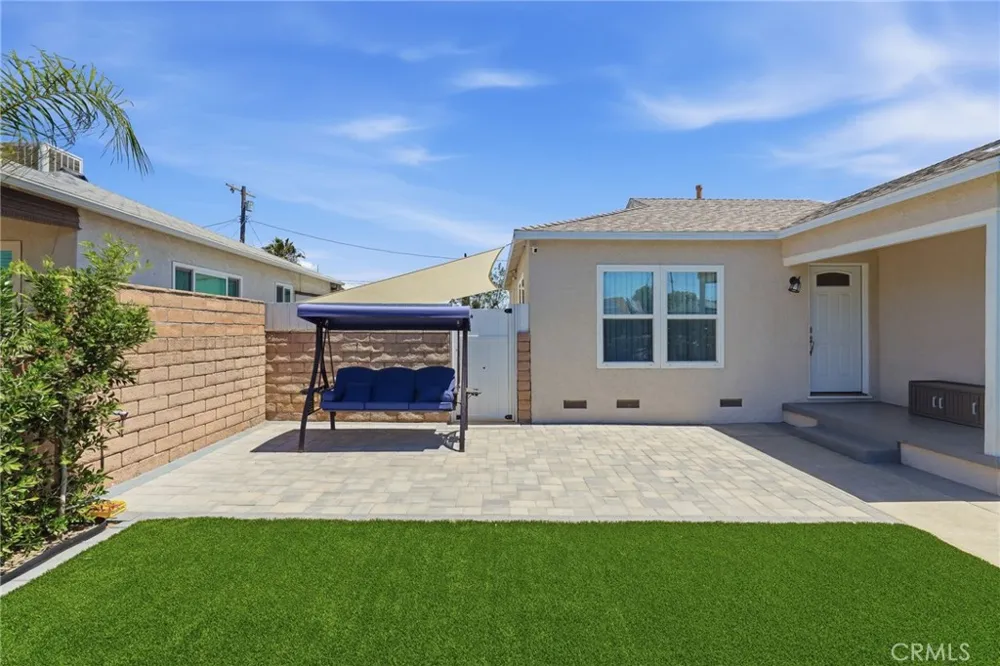 12824 Osborne Pacoima, CA 91331