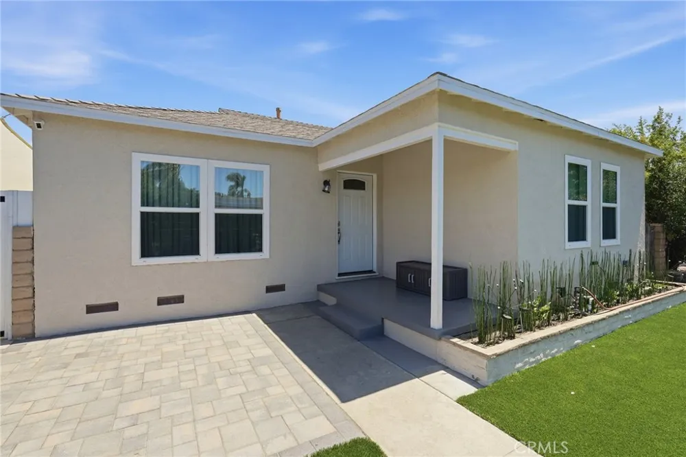 12824 Osborne Pacoima, CA 91331