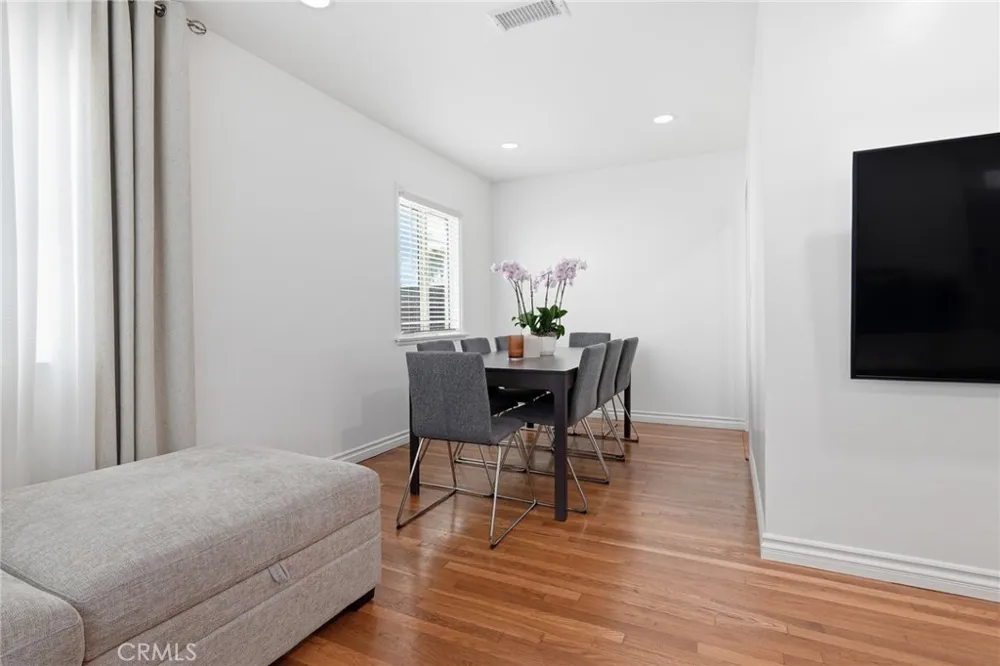 12824 Osborne Pacoima, CA 91331