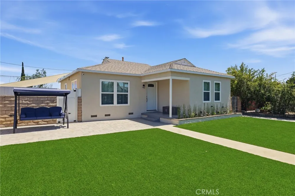 12824 Osborne Pacoima, CA 91331