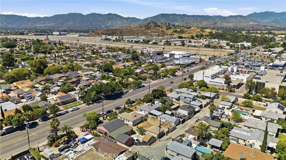 12824 Osborne Pacoima, CA 91331