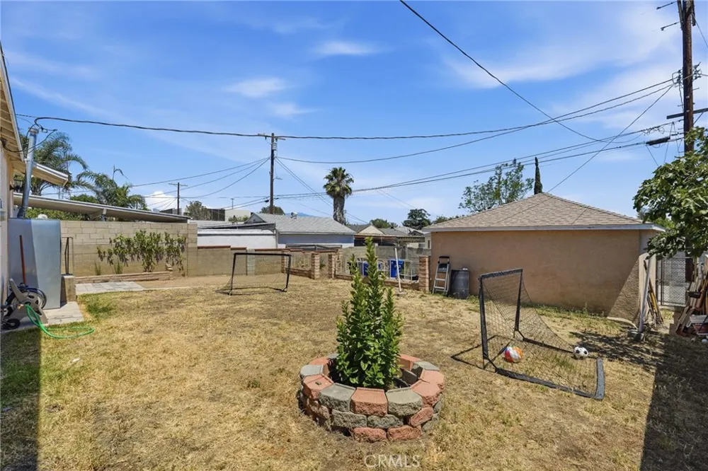 12824 Osborne Pacoima, CA 91331