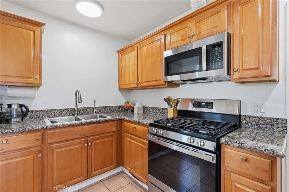 12824 Osborne Pacoima, CA 91331