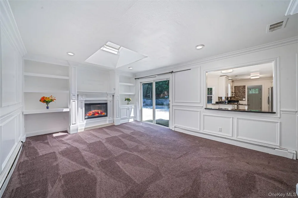 7 New Jersey Court Dix Hills, NY 11746