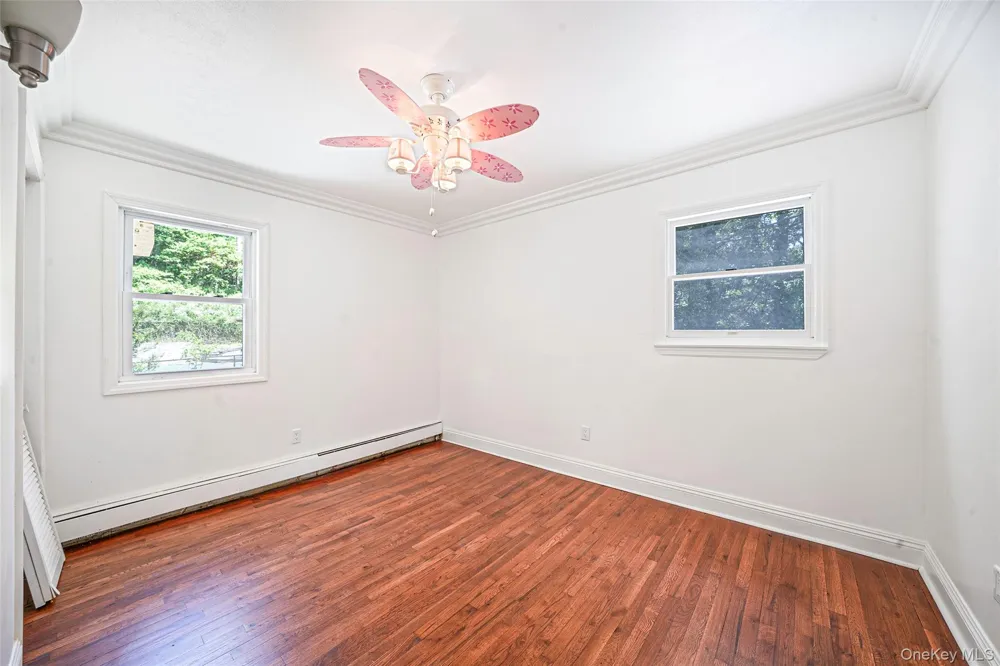 7 New Jersey Court Dix Hills, NY 11746
