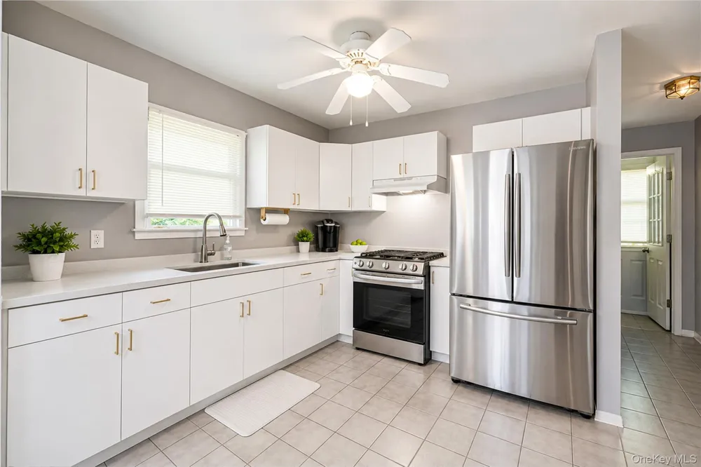 7 New Jersey Court Dix Hills, NY 11746