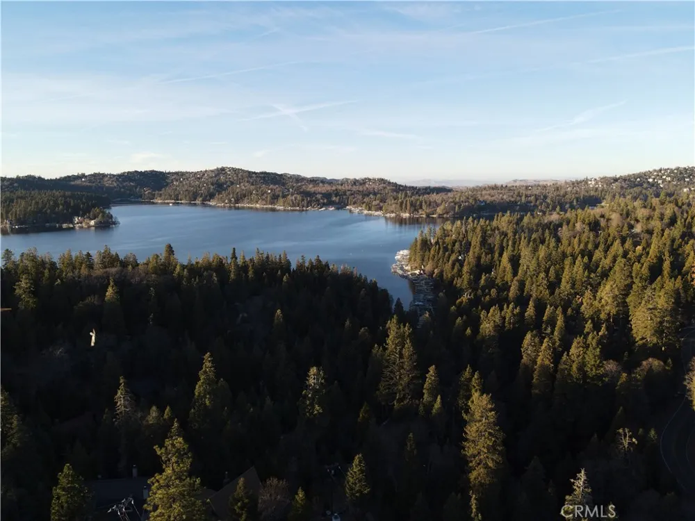 Shenandoah Drive Lake Arrowhead, CA 92352