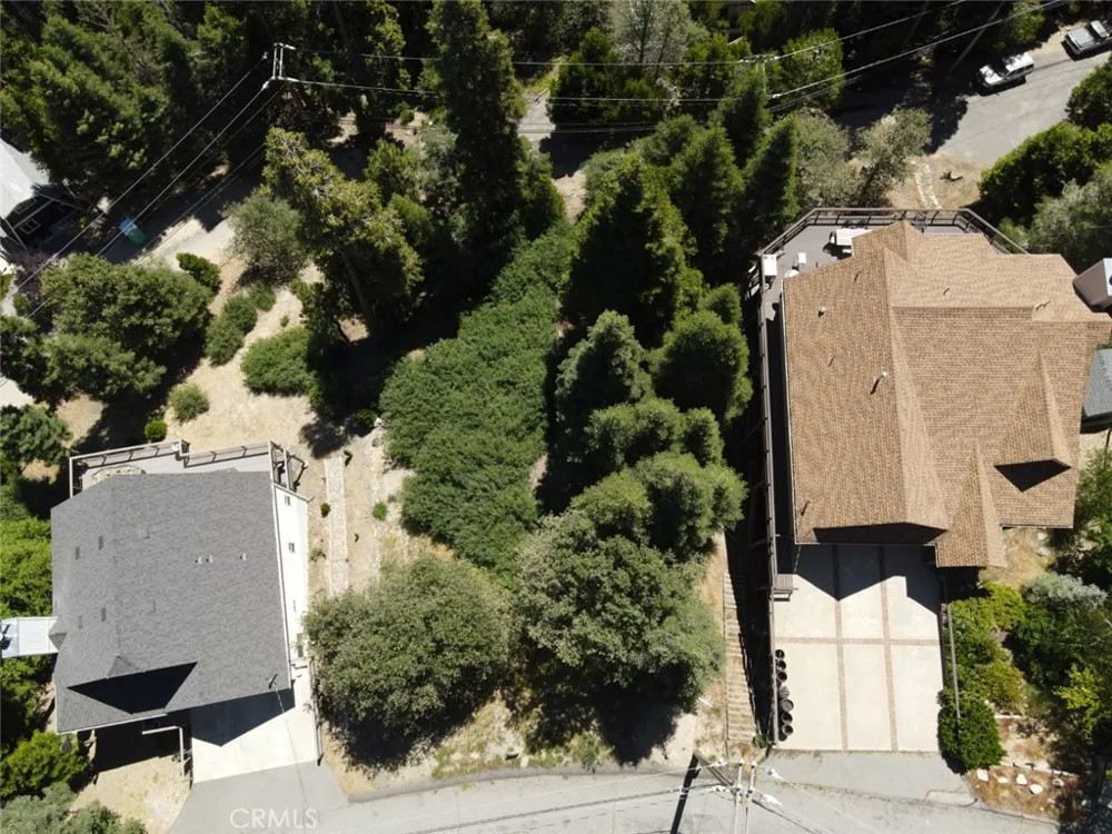 Shenandoah Drive Lake Arrowhead, CA 92352
