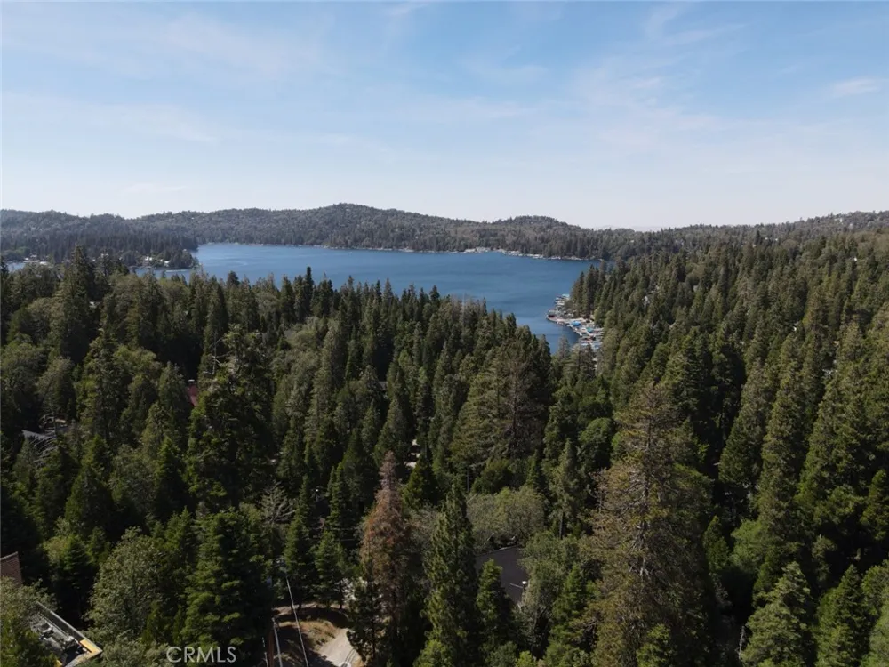 Shenandoah Drive Lake Arrowhead, CA 92352