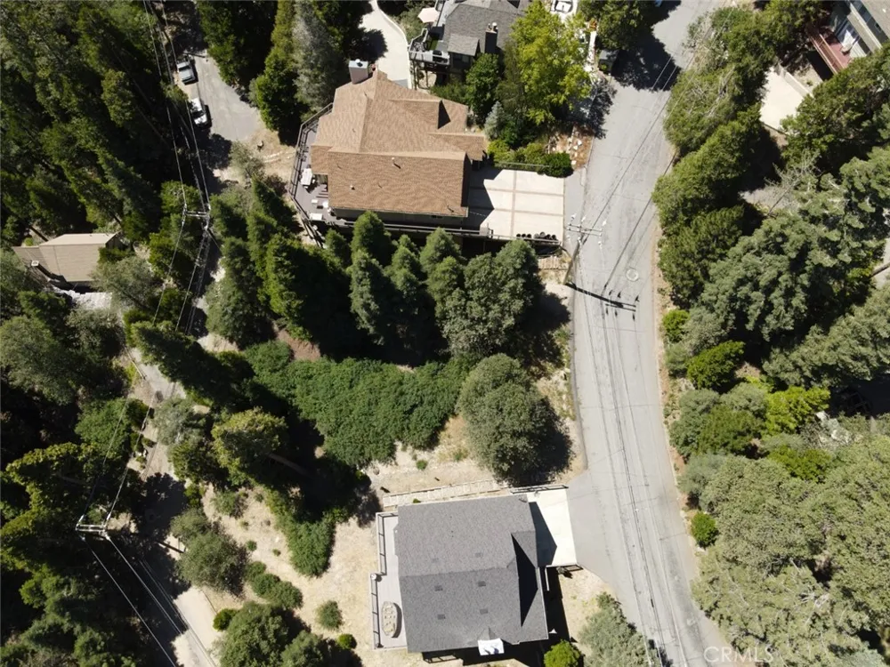 Shenandoah Drive Lake Arrowhead, CA 92352