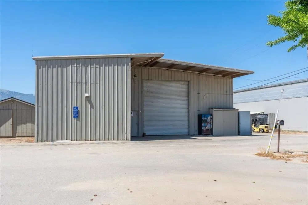 23820 Potter Road Salinas, CA 93908