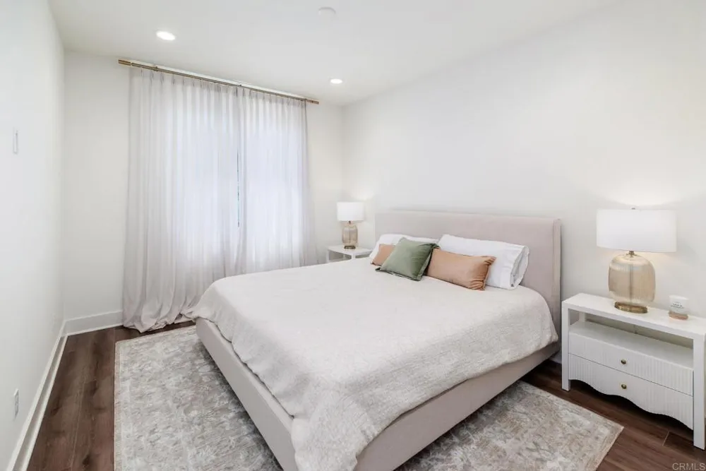 1105 Catania Court #203 Encinitas, CA 92024