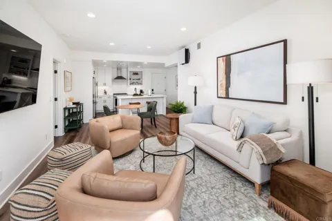 1105 Catania Court #203