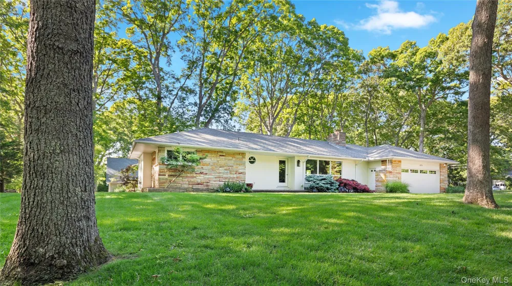675 Dicks Point Road Cutchogue, NY 11935