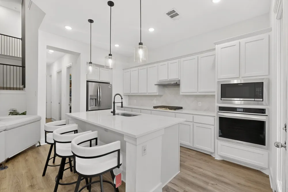 1162 Queensdown Way Forney, TX 75126