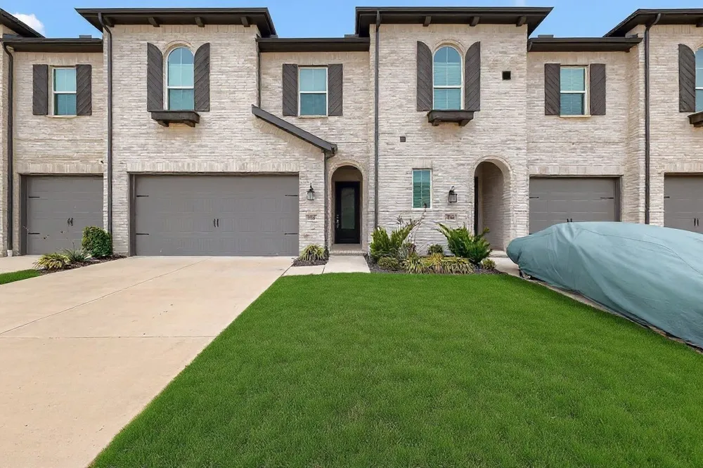 1162 Queensdown Way Forney, TX 75126