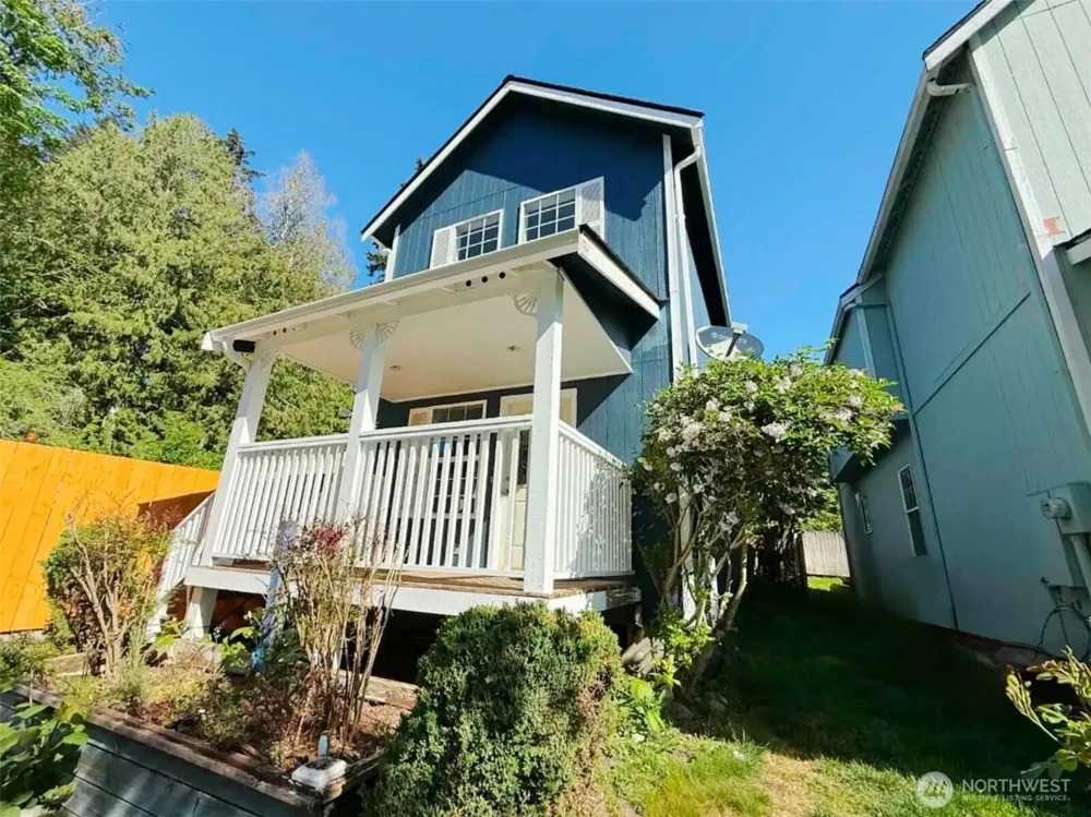 6414 NE Fern Street Suquamish, WA 98392