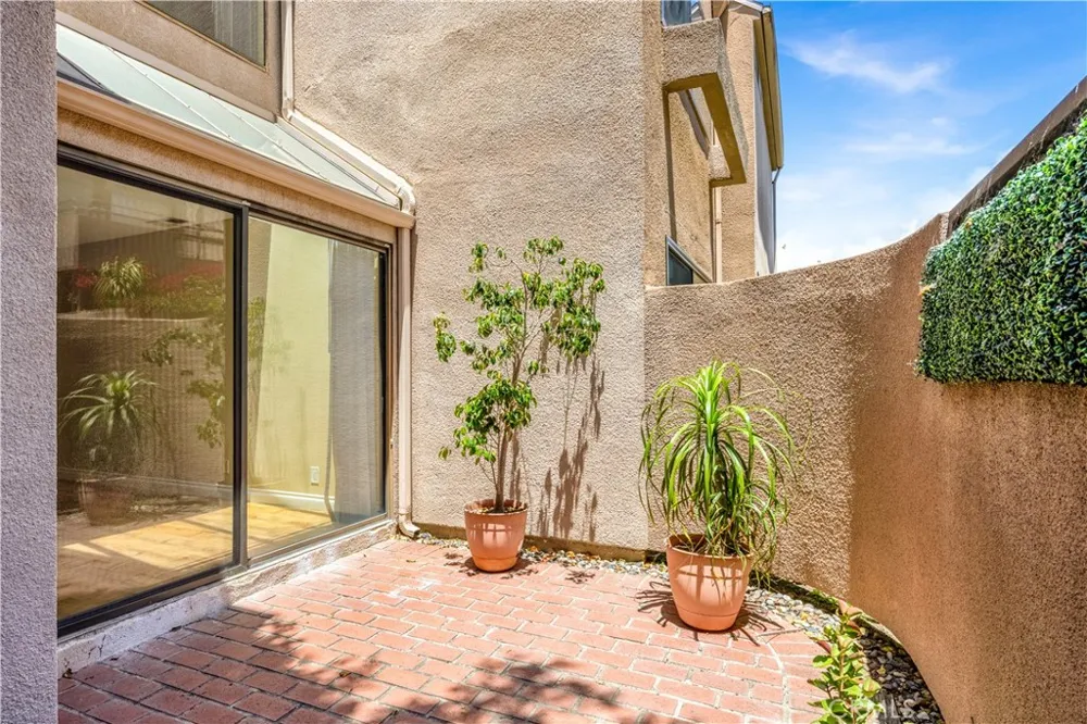 25761 Le Parc #72 Lake Forest, CA 92630