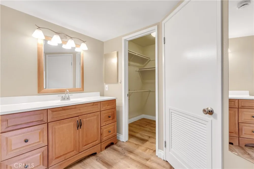 25761 Le Parc #72 Lake Forest, CA 92630