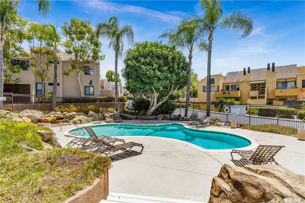 25761 Le Parc #72 Lake Forest, CA 92630