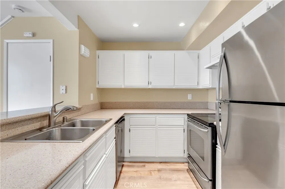 25761 Le Parc #72 Lake Forest, CA 92630