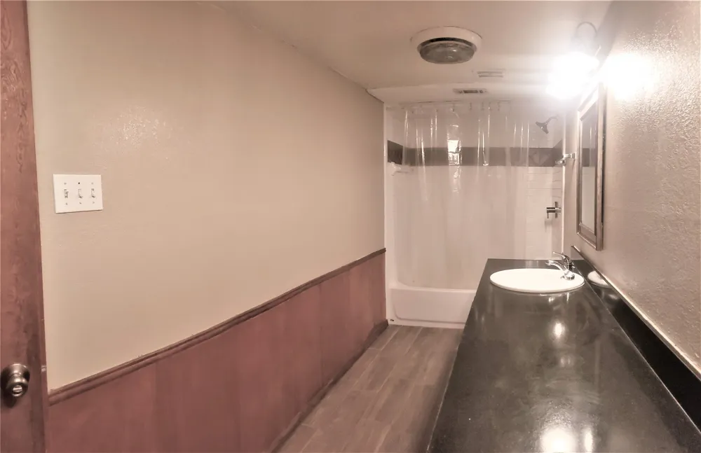 7604 Bridges Avenue #B Richland Hills, TX 76118