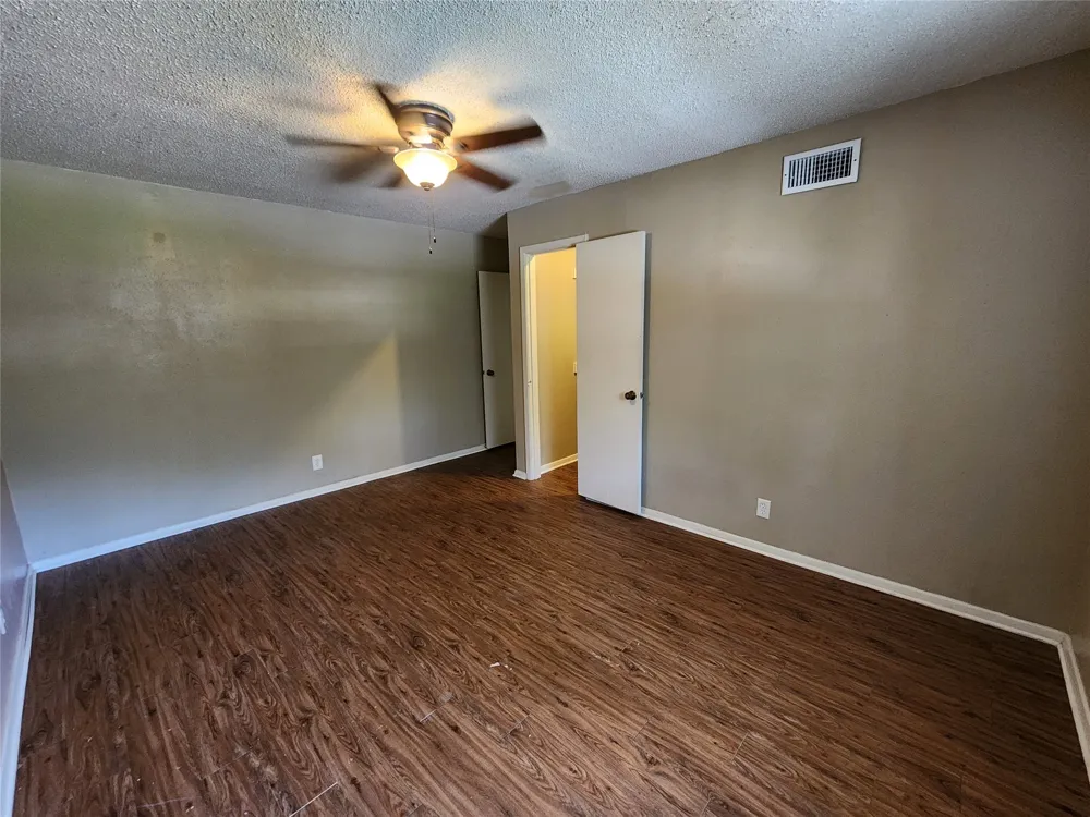 7604 Bridges Avenue #B Richland Hills, TX 76118