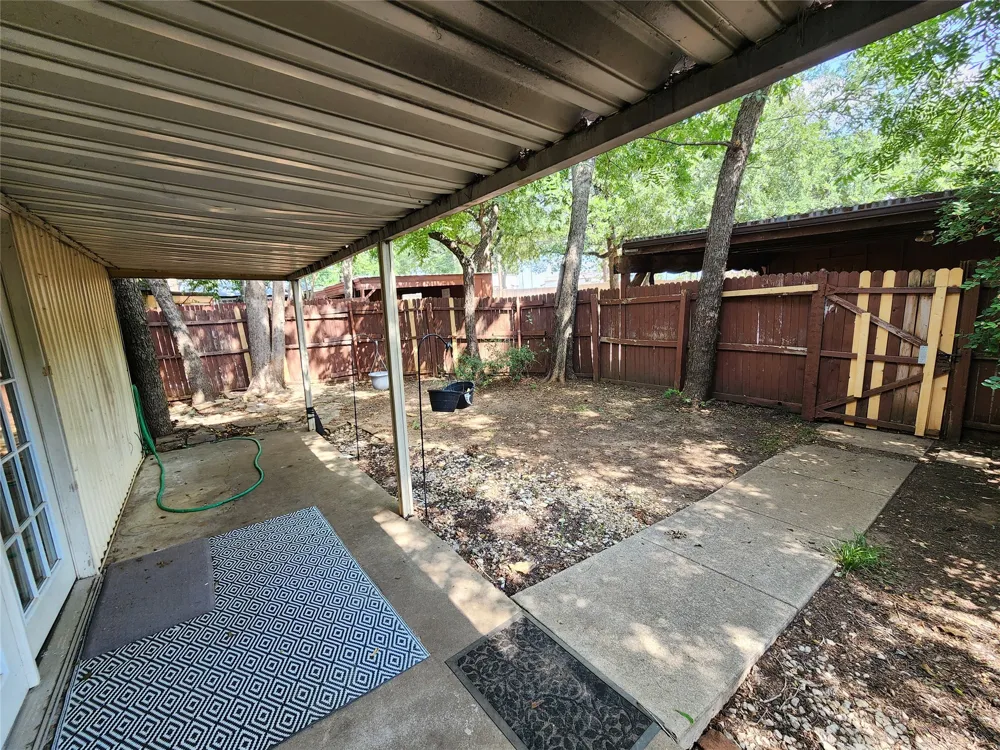 7604 Bridges Avenue #B Richland Hills, TX 76118