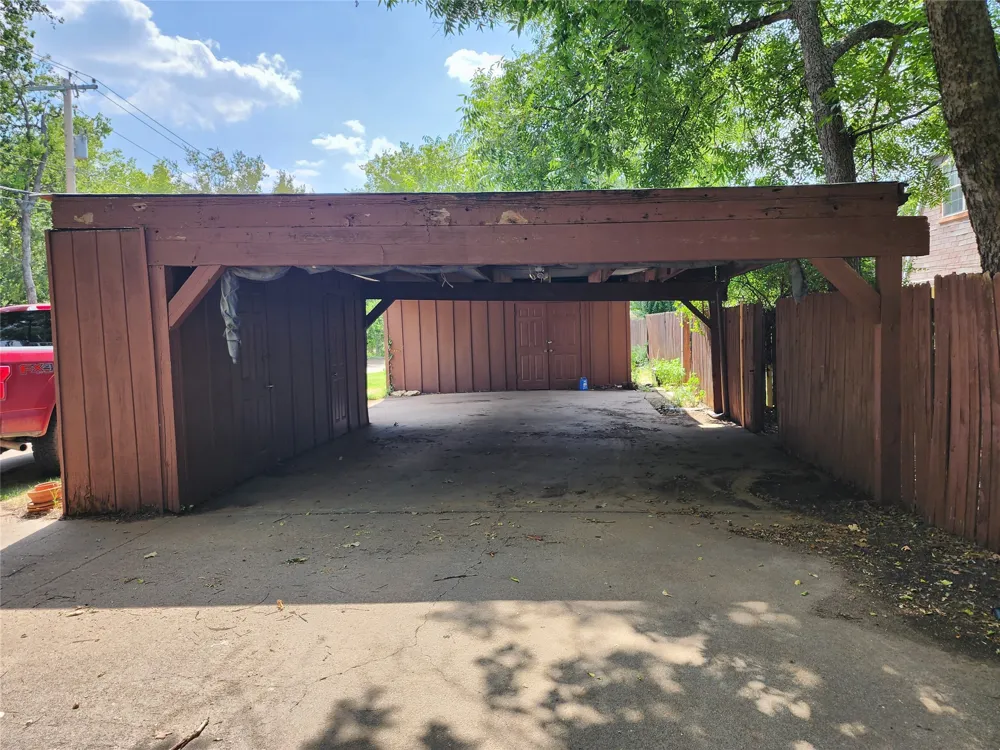7604 Bridges Avenue #B Richland Hills, TX 76118
