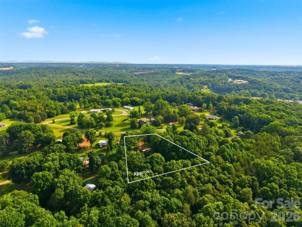 4075 Mamas Garden Drive Hickory, NC 28602