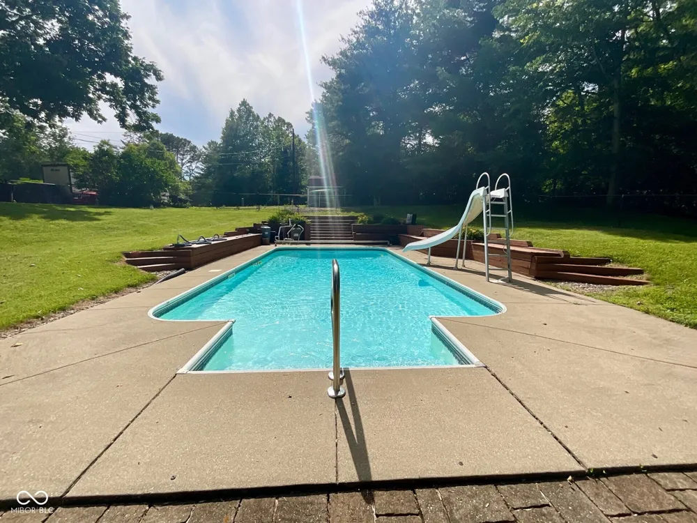 15830 E Lake Shore Drive Hope, IN 47246