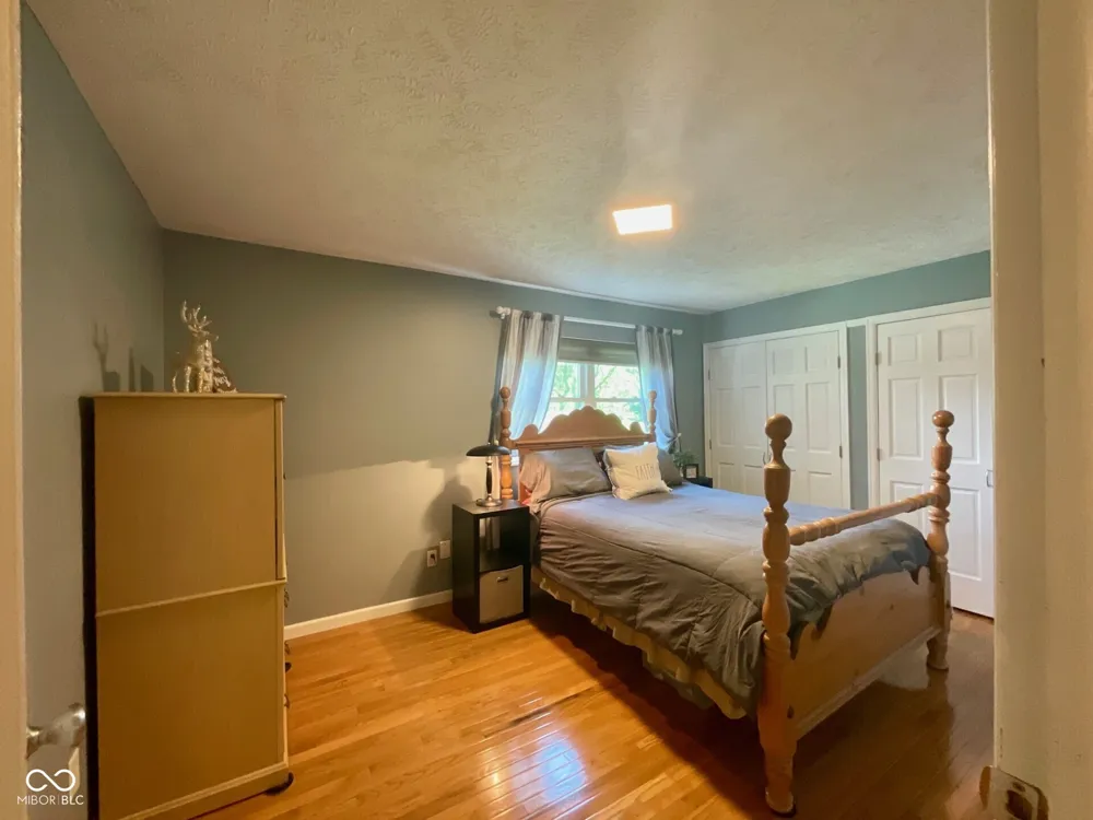 15830 E Lake Shore Drive Hope, IN 47246