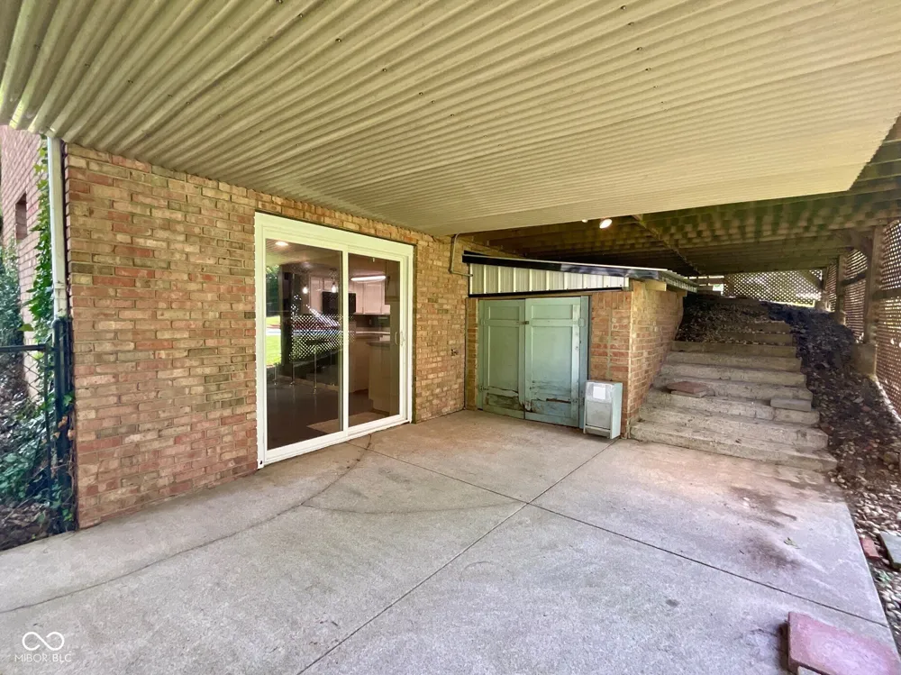 15830 E Lake Shore Drive Hope, IN 47246