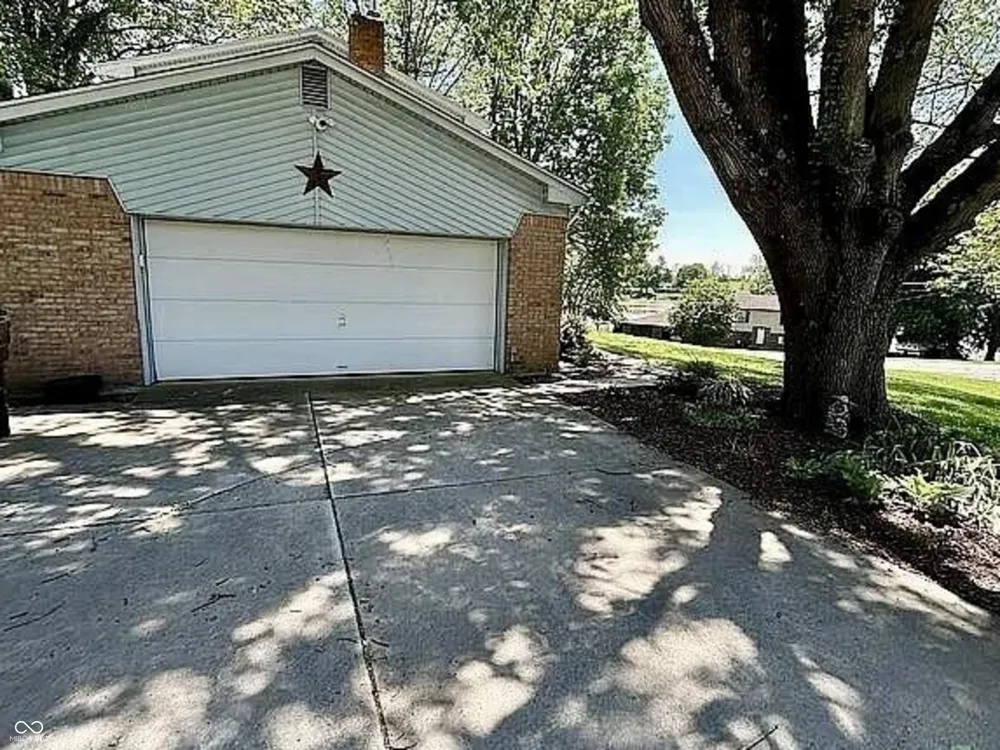 15830 E Lake Shore Drive Hope, IN 47246