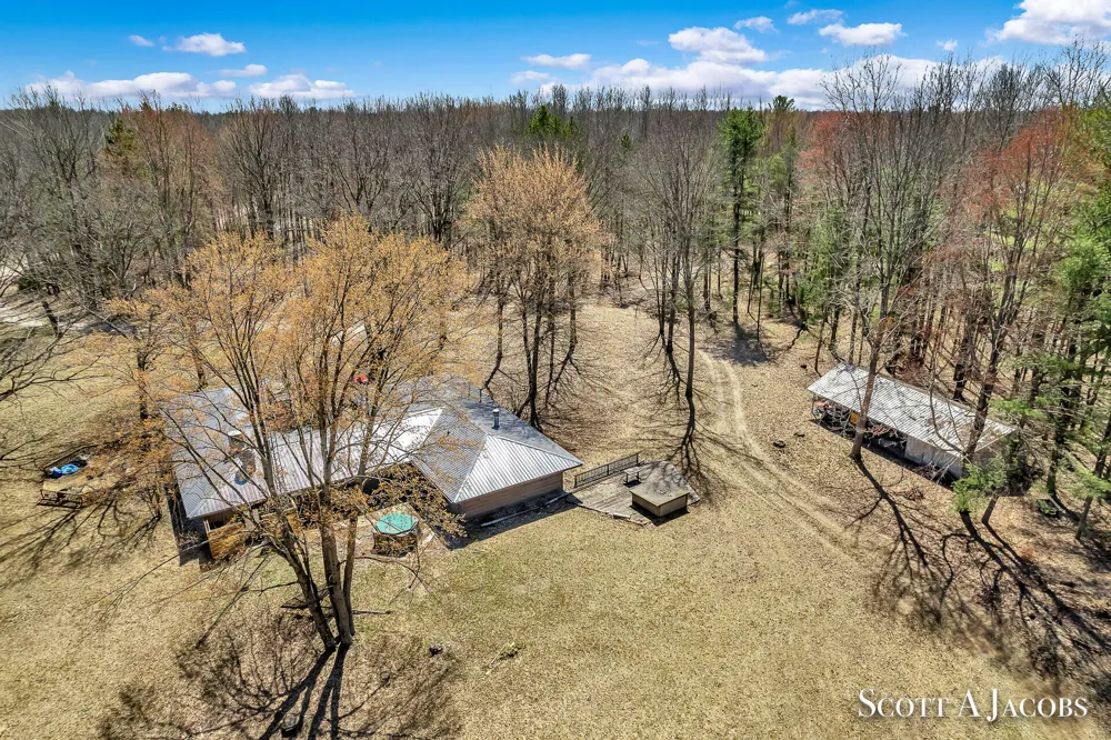 1125 Chaput Drive Orient Township, MI 49679