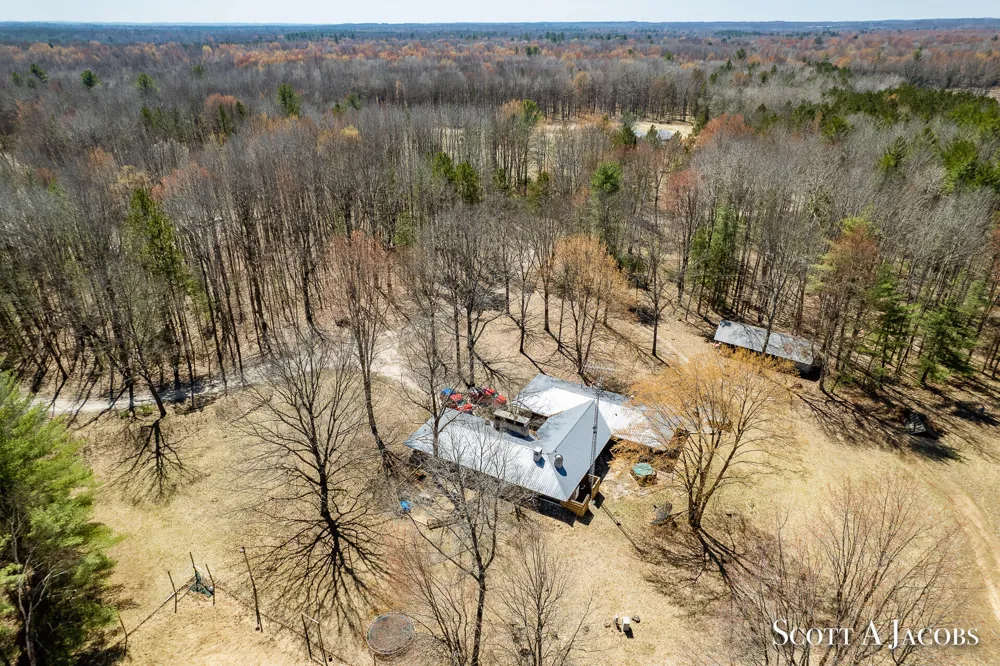 1125 Chaput Drive Orient Township, MI 49679